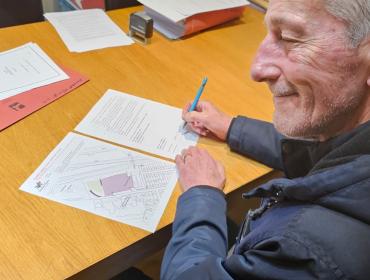 Signing Barefoot lease